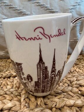 HENRI BENDEL Bone China New York City Skyline Mug